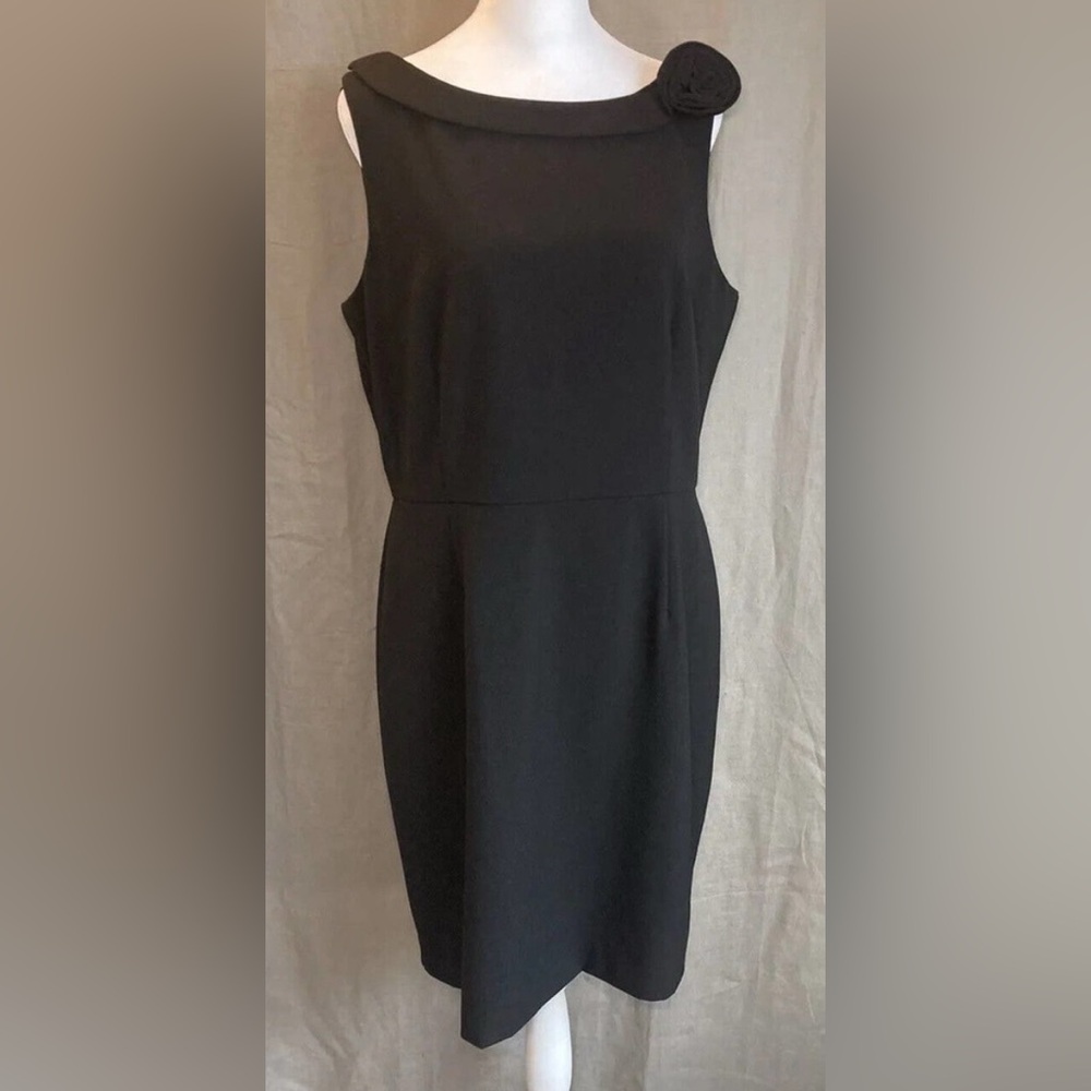 Ellen Tracy Black Sleeveless Rosette Career Simple‎ Chic LBD Simple Dress 8